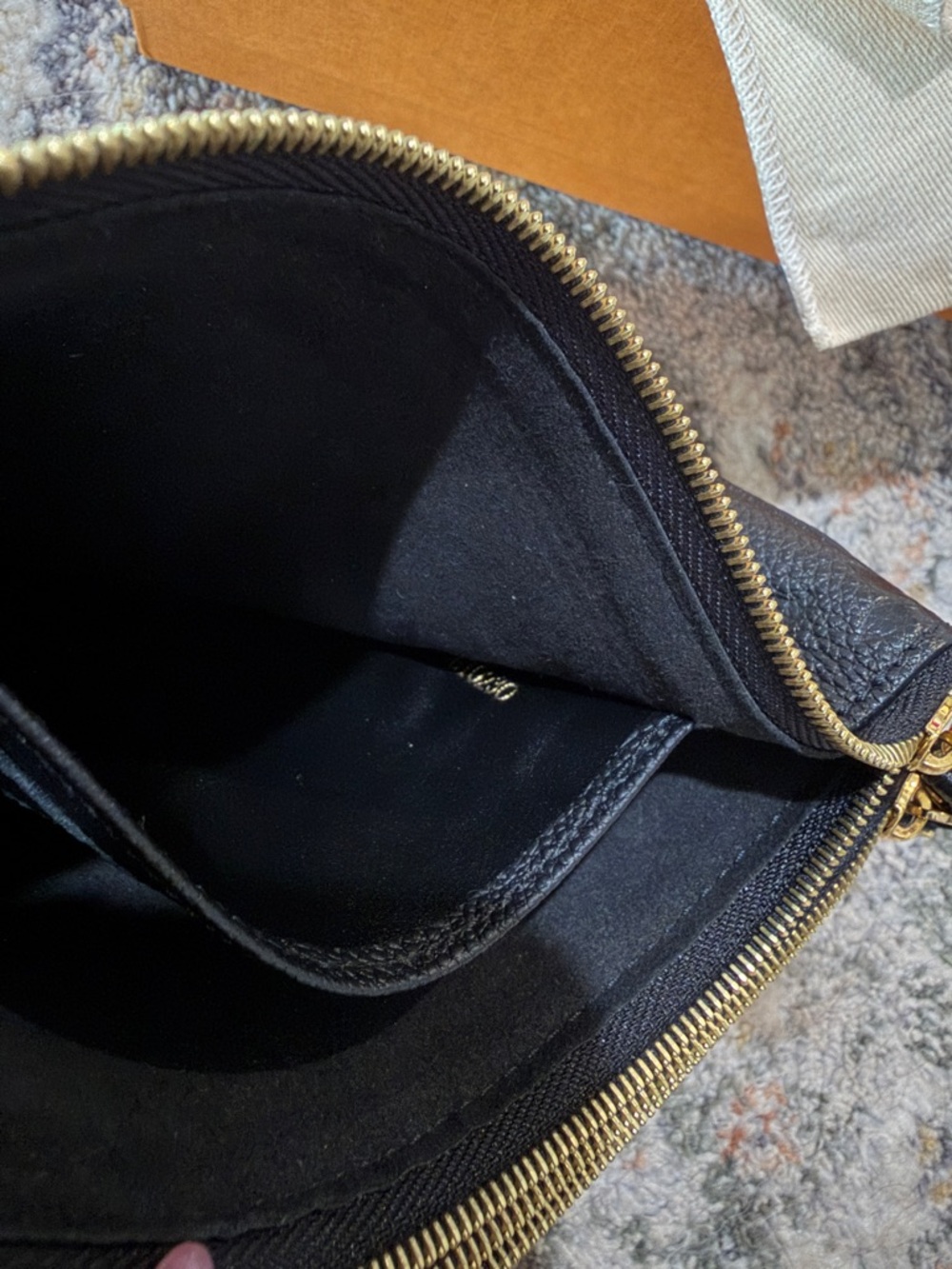 Louis Vuitton Pochette - Picture 7 of 11